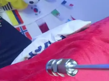 Yivi_3  live sex cam