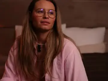 Brandywhite  live sex cam
