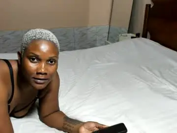Classyhornybabe  live sex cam