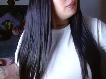 Destinyfuckass69  live sex cam