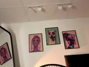 Maiamancini  live sex cam