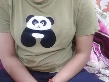 Parneetu_642  live sex cam