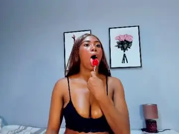 Saraayw  live sex cam