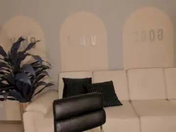 Sunnyrivers_  live sex cam