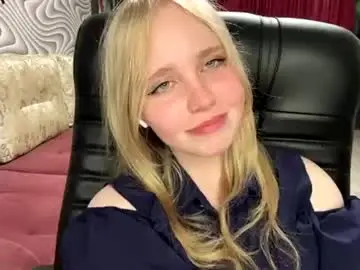 Wilhelminafraker  live sex cam
