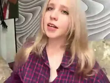Wilhelminafraker  live sex cam