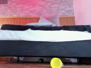 Alina_sauvage_  live sex cam