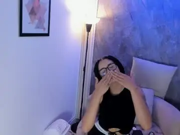 Alina_sauvage_  live sex cam