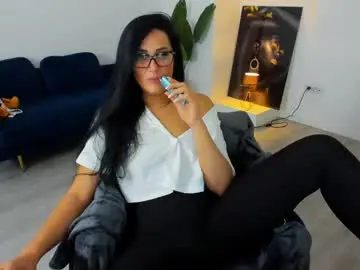 Anya_evy  live sex cam