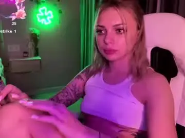 Candyrass  live sex cam