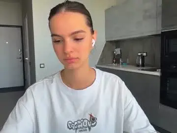 Kimbramanatt  live sex cam