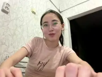 Kuskus_mya  live sex cam