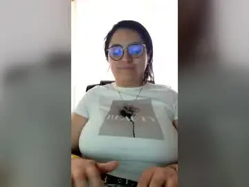Latinwishes  live sex cam