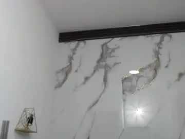 Lindsey8  live sex cam