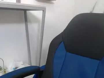 Lindsey8  live sex cam