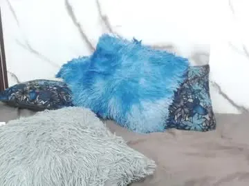 Lindsey8  live sex cam