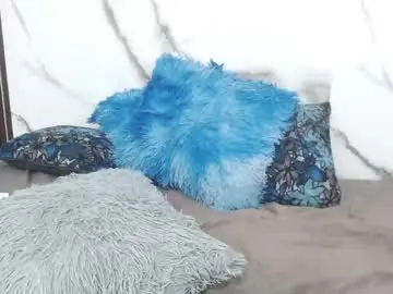 Lindsey8  live sex cam