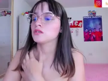 Lucy_hess_  live sex cam