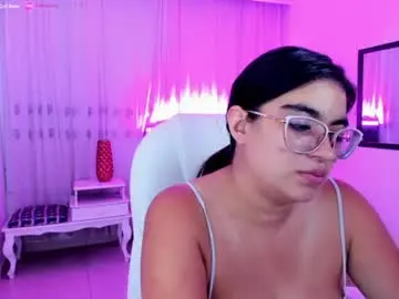 Luna_jonnes1  live sex cam