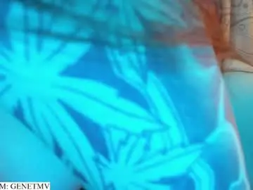 Roxanne_tay  live sex cam