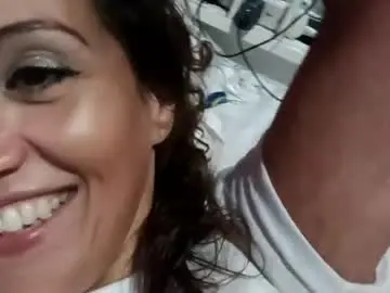 Cecevibez50  live sex cam