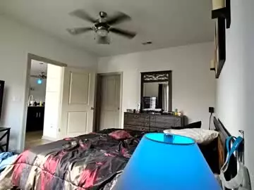 Dickfourfree  live sex cam