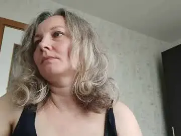 Edithmanning  live sex cam