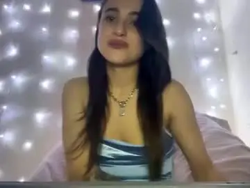 Edwinaevatt  live sex cam