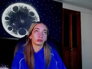 Lia_bloom22  live sex cam