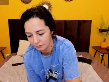 Lindainsatiable  live sex cam