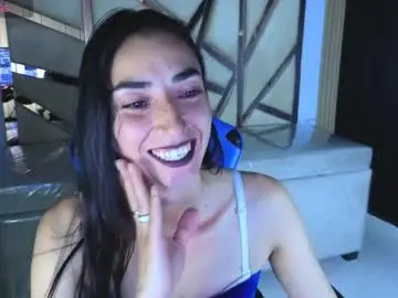 Maily_a_  live sex cam