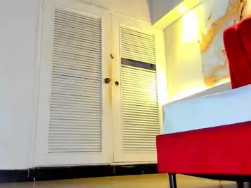 Maise_hill1  live sex cam