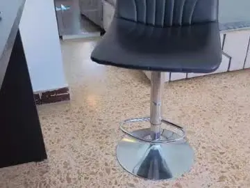 Maise_hill1  live sex cam