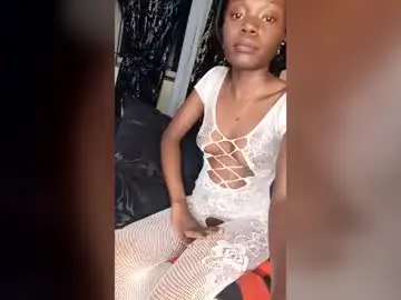 Pettitemellany  live sex cam