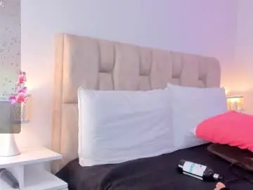 Sofi_gomeez  live sex cam