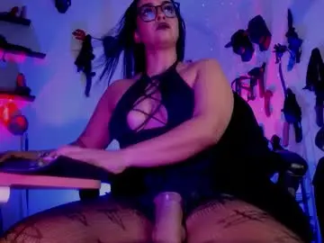 Veresskaardila77  live sex cam
