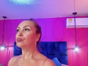 Beauty_milf4  live sex cam
