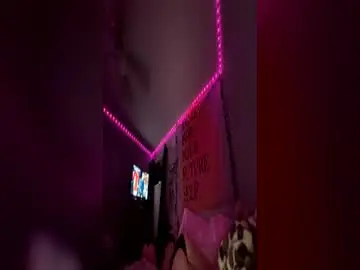 Brattyvalentine  live sex cam