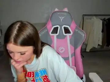 Elunaseduces  live sex cam