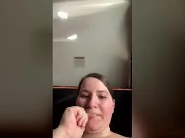 Funchic95  live sex cam
