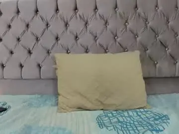 Gia_willliams  live sex cam