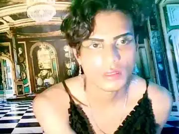 Indianlipstickluna  live sex cam