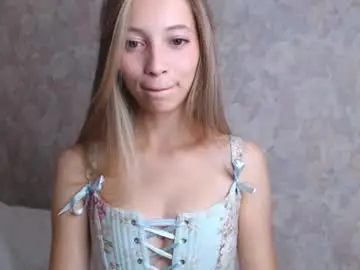 Julieline  live sex cam