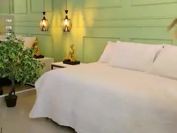 Kataliina_18  live sex cam