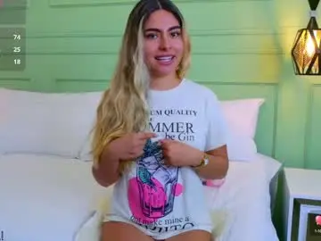 Kataliina_18  live sex cam