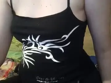 Kittie_creme  live sex cam