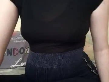 Kittie_creme  live sex cam