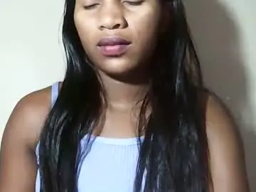 Lovelylarra  live sex cam