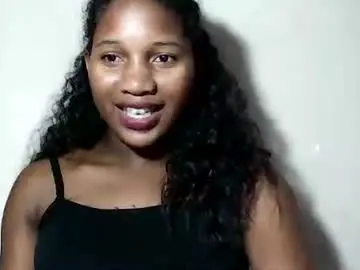 Lovelylarra  live sex cam
