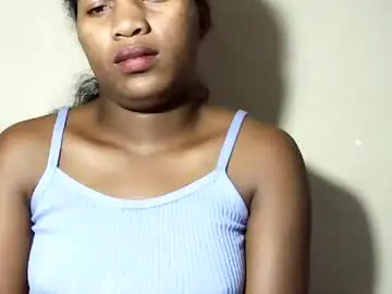 Lovelylarra  live sex cam